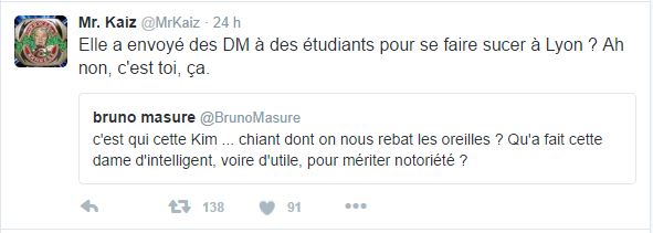 Elle a envoyé des DM à des étudiants pour se faire sucer à Lyon ? Ah non, c'est toi, ça.